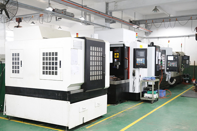 第二次Sora时刻来了！全球首款实时摄像头诞生真人感拉满颠覆全行业